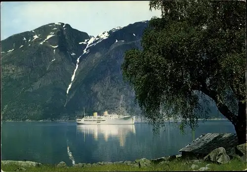 Ak Hardanger Norwegen, Turistskip i Eidfjord