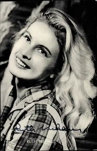 Ak Schauspielerin Ruth Niehaus, Portrait, Autogramm