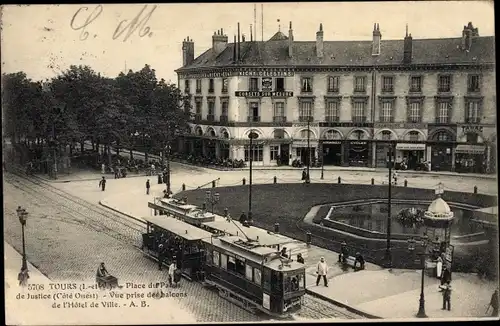 Ak Tours Indre et Loire, Place du Palais de Justice, Hotel de Ville, Straßenbahn