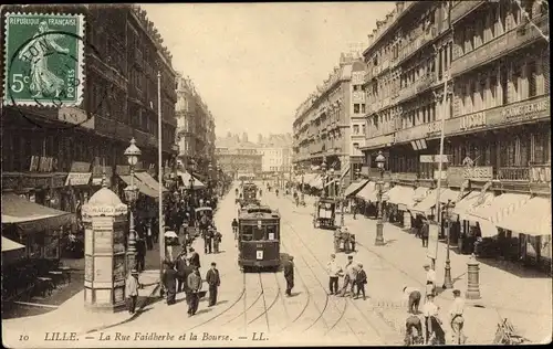 Ak Lille Nord, La Rue Faidherbe et la Bourse, Straßenbahn