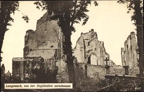 Ak Langemarck Langemark Poelkapelle Westflandern, Kirche, von den Engländern zerschossen