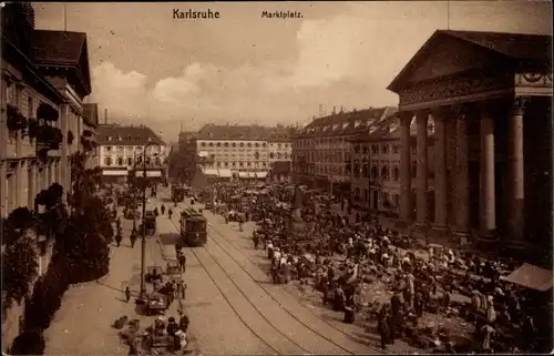 Ak Karlsruhe in Baden, Marktplatz, Straßenbahn