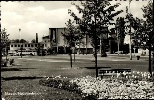 Ak Rheydt Mönchengladbach am Niederrhein, Hauptbahnhof, Blumenbeet