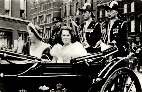 Ak Prinzessinnen Beatrix und Irene der Niederlande, Prinsjesdag 1958