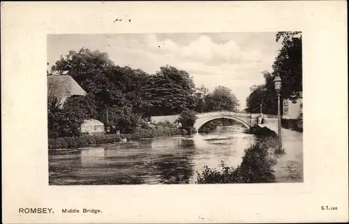 Ak Romsey Hampshire England, Middle Bridge
