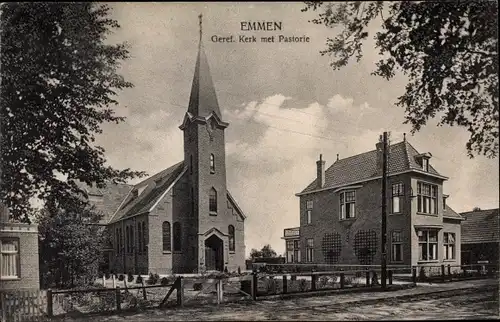 Ak Emmen Drenthe Niederlande, Geref. Kerk met Pastorie