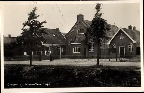 Ak Nieuw Weerdinge Drenthe Niederlande, Straßenpartie im Ort