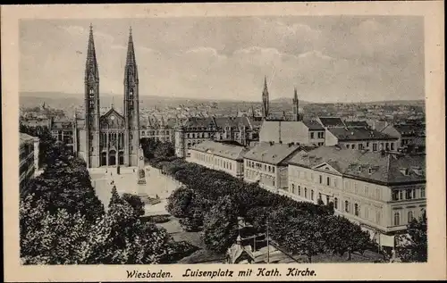 Ak Wiesbaden in Hessen, Luisenplatz mit Kath. Kirche