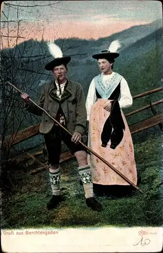 Ak Berchtesgaden in Oberbayern, Pärchen in Tracht