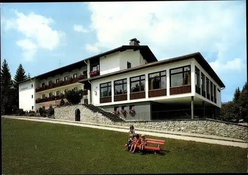 Ak Häring Kufstein in Tirol, Waldhotel, Kinder auf der Bank