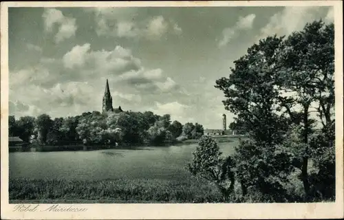 Ak Röbel an der Müritz, Teilansicht mit Kirche