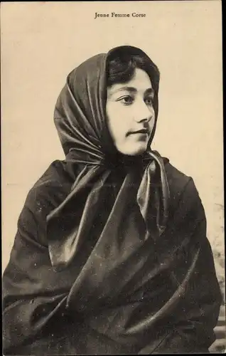 Ak Corse du Sud, Jeune Femme