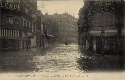 Ak Paris, Inondation 1910, Rue de l'Arcade, Hochwasser
