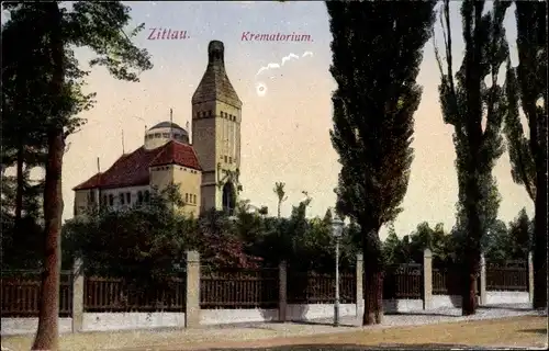 Ak Zittau in der Oberlausitz, Das Krematorium von der Straße gesehen