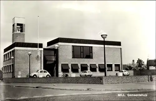 Ak Mill Nordbrabant, Gemeentehuis