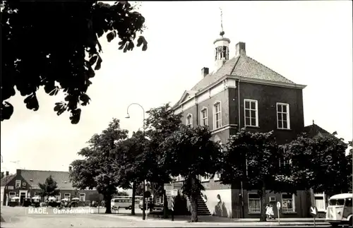 Ak Made Drimmelen Nordbrabant Niederlande, Gemeentehuis