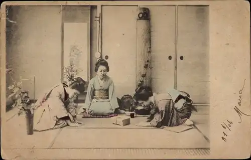 Ak Japan, Drei Japanerinnen in Kimonos