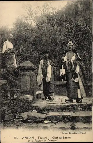 Ak Annam Vietnam, Tourane, Chef des Bonzes de la Pagodde de Marbre