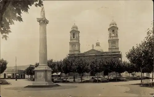 Ak Montevideo Uruguay, Denkmal, Kirche