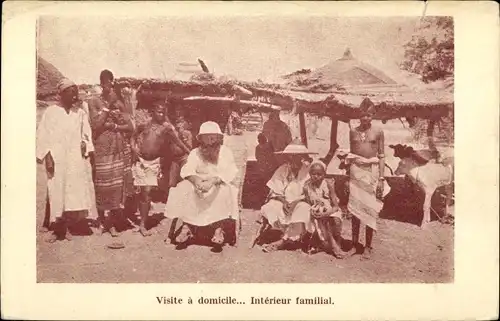 Ak Niger, Visite a domicile, Interieur familial