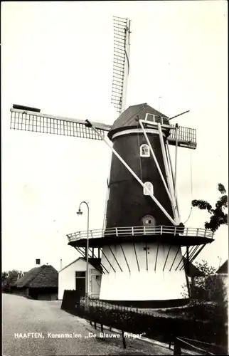 Ak Haaften Gelderland, Korenmolen De Blauwe Holger