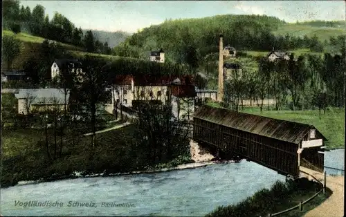 Ak Barthmühle Pöhl im Vogtland, gedeckte Holzbrücke