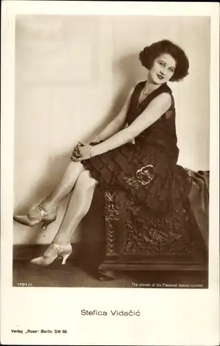 Ak Schauspielerin Stefica Vidacic, Portrait