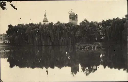 Foto Ak Triptis in Thüringen, Schlossturm, Kirchturm, Teich