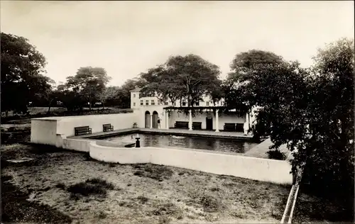 Ak Simbabwe Zimbabwe, Victoria Falls Hotel, The swimming pool in the grounds