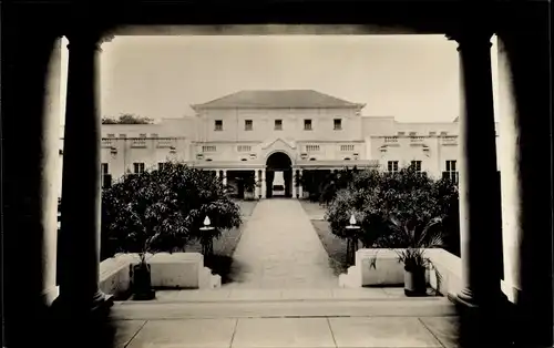 Ak Victoria Falls Simbabwe, View of the Courtyard