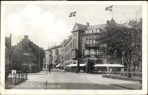 Ak Odense Dänemark, Parti fra Jernbanegade, Grand Hotel