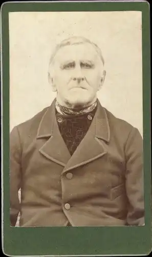 CdV Männerportrait, Portrait von einem Geistlichen