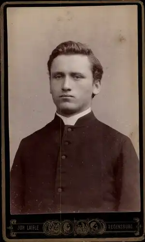 CdV Regensburg an der Donau Oberpfalz, Portrait von einem Geistlichen