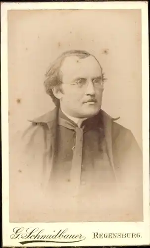 CdV Regensburg an der Donau Oberpfalz, Portrait von einem Geistlichen