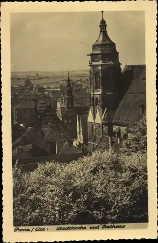 Ak Pirna an der Elbe, Stadtkirche und Rathaus