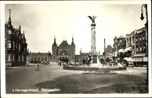 Ak 's Hertogenbosch Nordbrabant Niederlande, Stationsplein