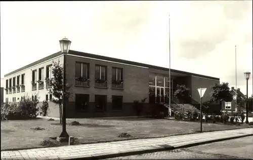 Ak Haps Nordbrabant, Gemeentehuis