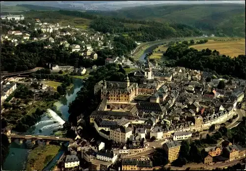 Ak Weilburg an der Lahn Hessen, Luftbild, Kirche, Schloss