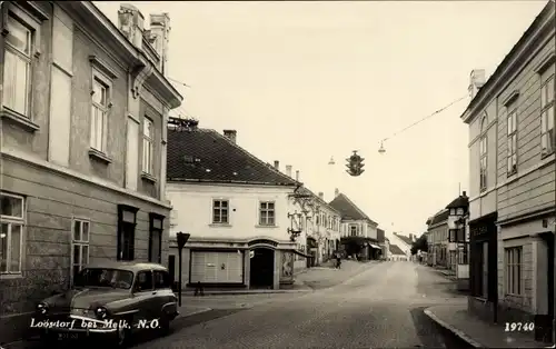 Ak Loosdorf Niederösterreich, Straßenpartie, Auto