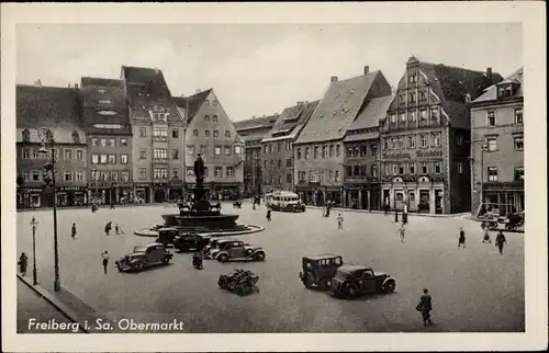 Ak Freiberg in Sachsen, Obermarkt, Brunnendenkmal, Autos