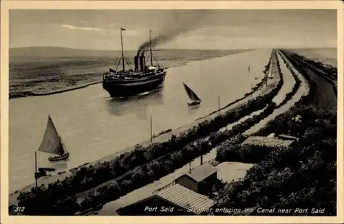 Ak Port Said Ägypten, Steamer entering the Canal