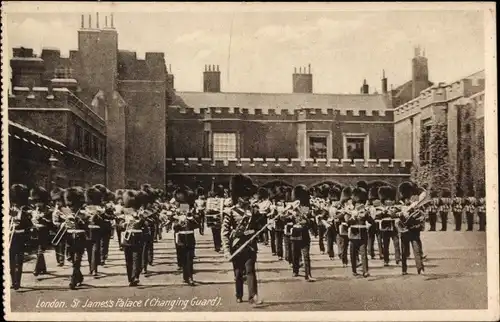 Ak City of Westminster London England, St James’s Palace, Changing Guard