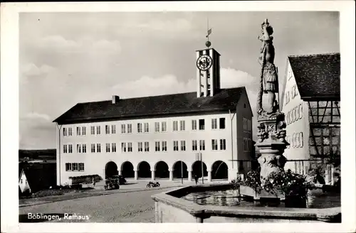 Ak Böblingen in Württemberg, Rathaus, Brunnen