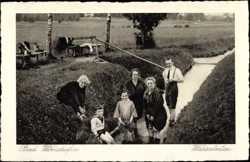 Ak Bad Wörishofen im Unterallgäu, Wassertreten