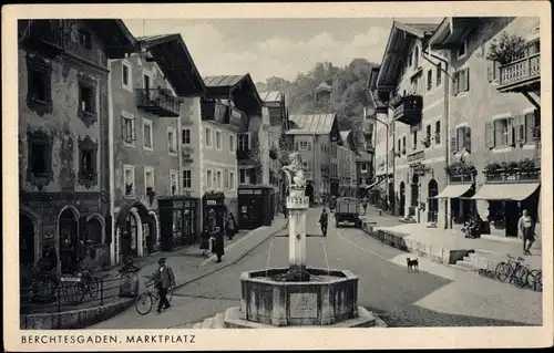 Ak Berchtesgaden in Oberbayern, Marktplatz, Brunnen