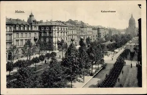 Ak Mainz am Rhein, Kaiserstraße, Parade