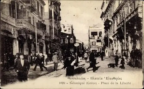 Ak Thessaloniki Griechenland, Place de la Liberté