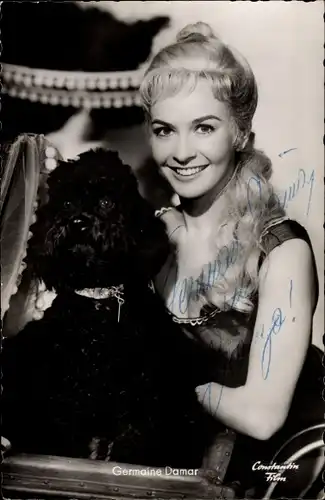 Ak Schauspielerin Germaine Damar, Portrait, Autogramm, Die Beine von Dolores