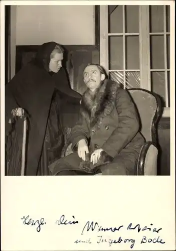 Foto Ak Schauspieler Werner Meier und Ingeborg Bode, Portrait, Autogramm, Theaterszene