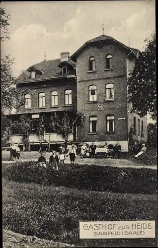 Ak Saalfeld an der Saale Thüringen, Gäste am Gasthof zur Heide